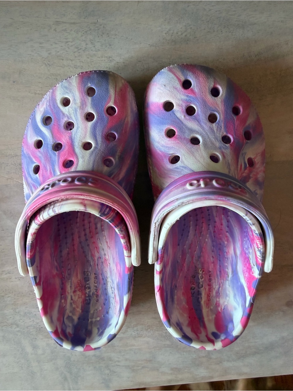 CROCS Kids glow in the dark size C11